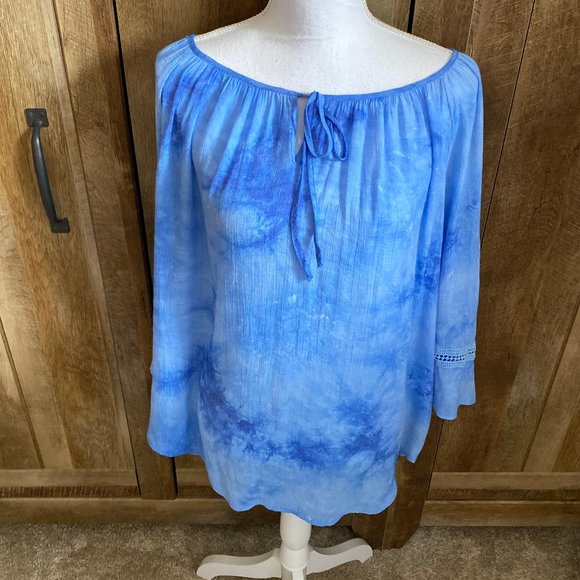Beautiful Blue Blouse by AGB Woman size 2 X - Picture 1 of 7
